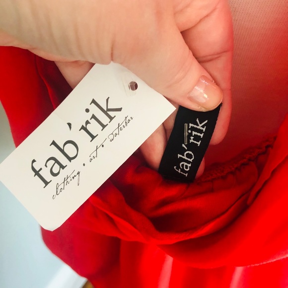 Gorgeous Red FABRIK Boutique Top ❤️ - Picture 7 of 7
